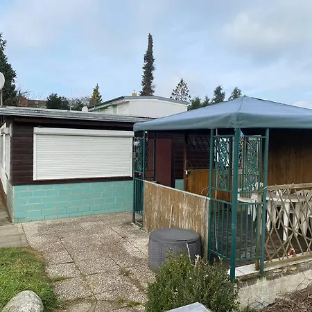 Bungalow Im Gruenen Werneuchen Exterior photo